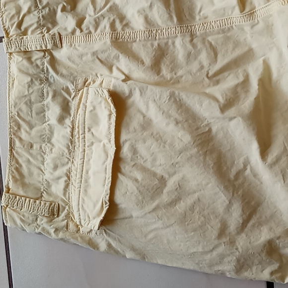 Canyon River Blues BNWOT Men's Sz 38 Yellow Cargo Shorts W Button Fly n Pockets - Picture 4 of 12